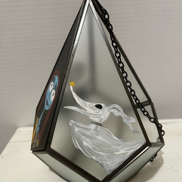 ⭐️🎄Nightmare Before Christmas Glass Terrarium! - Picture 3 of 7